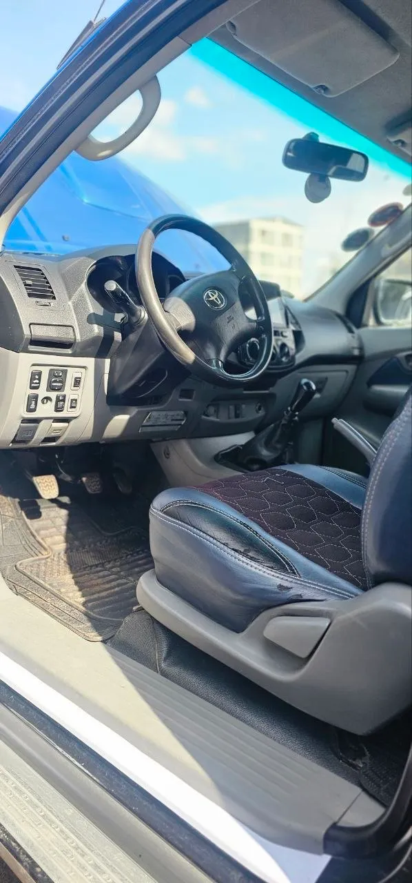 Toyota Vigo D4D Manual 2008 – photo 7