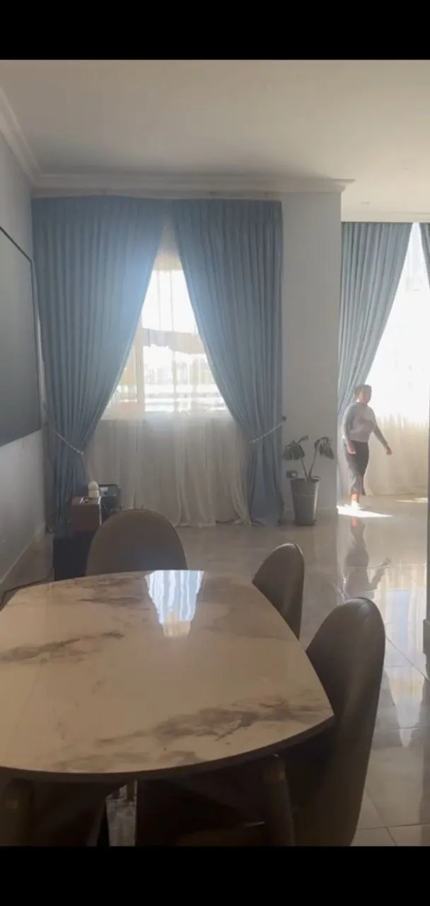 187 sqm Apartment in Summit – photo 3
