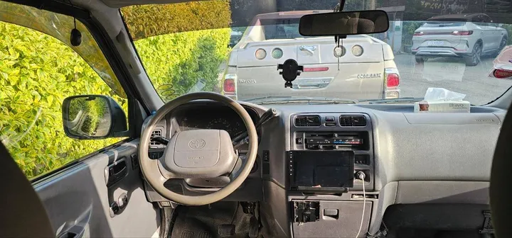 Toyota D4D Dolphin Van 2006 – photo 3