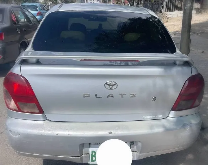 Toyota Platz 2001 Automatic Sedan – photo 3