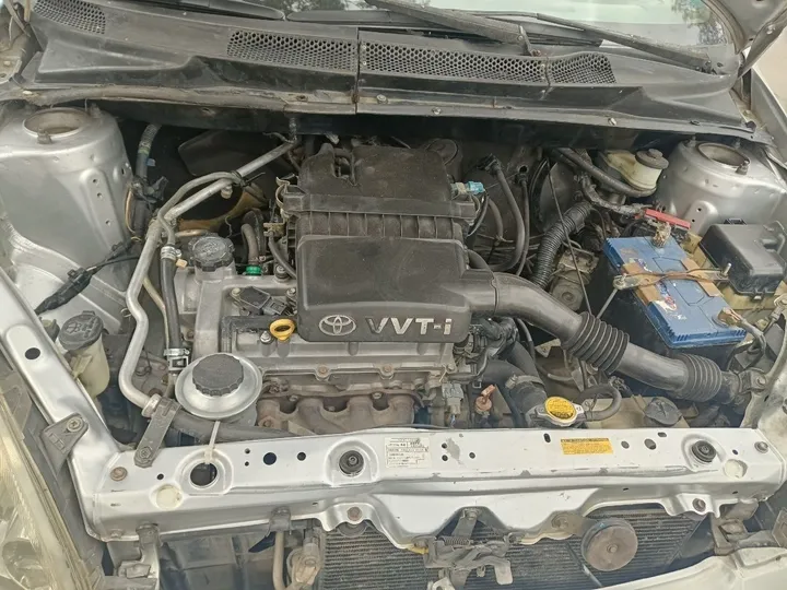 Toyota Vitz 2002 Automatic 1.0L – photo 5