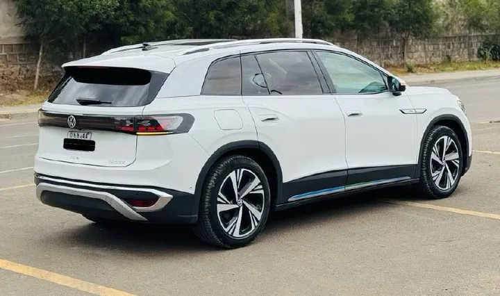 Volkswagen ID.6 Crozz EV 2023 – photo 3