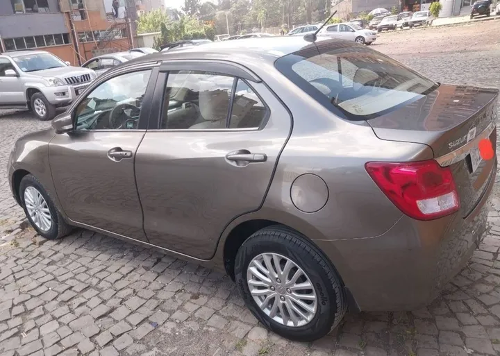 Suzuki Dzire 2022 Automatic – photo 3
