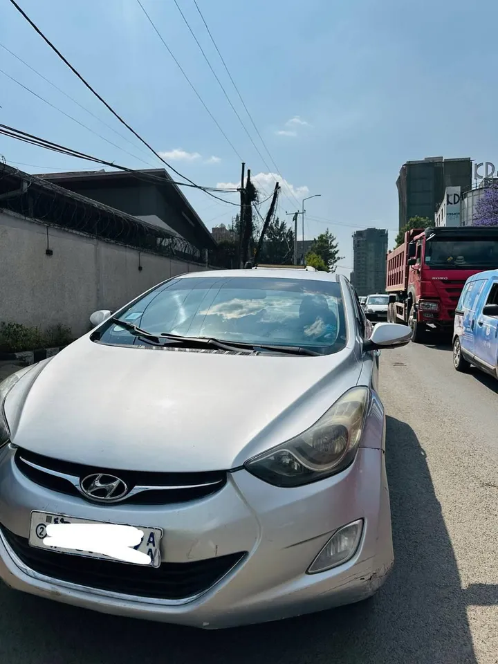Hyundai Elantra 2013 Model – photo 4