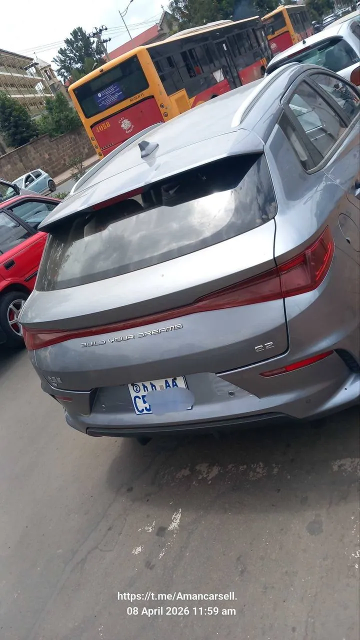 E2 Flying Electric Hatchback 2024 – photo 4