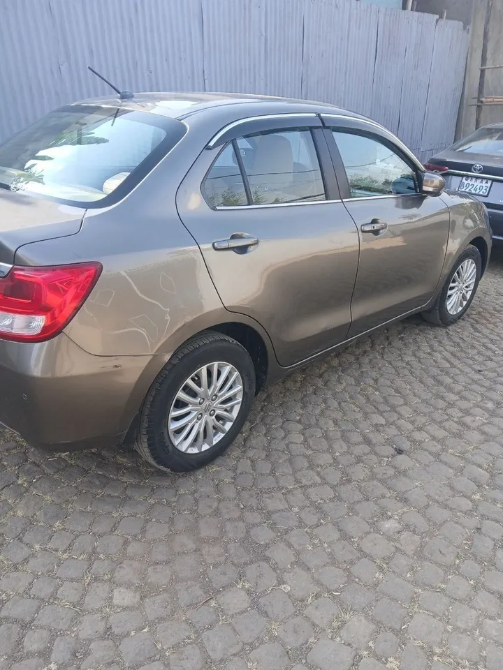 Suzuki Dzire 2021 Automatic – photo 4