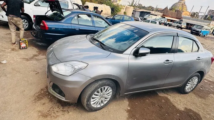Suzuki Dzire 2022 Automatic – photo 7