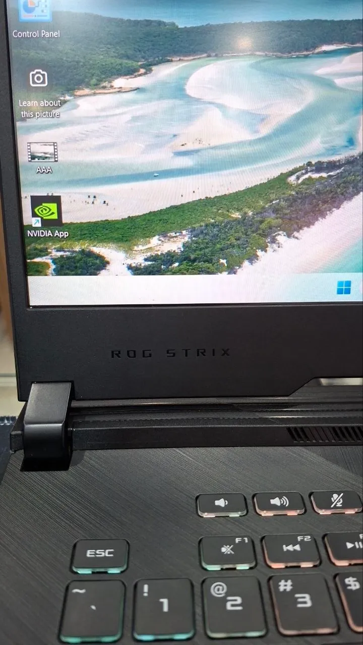ASUS ROG Strix i7 RTX 2060 Laptop – photo 3
