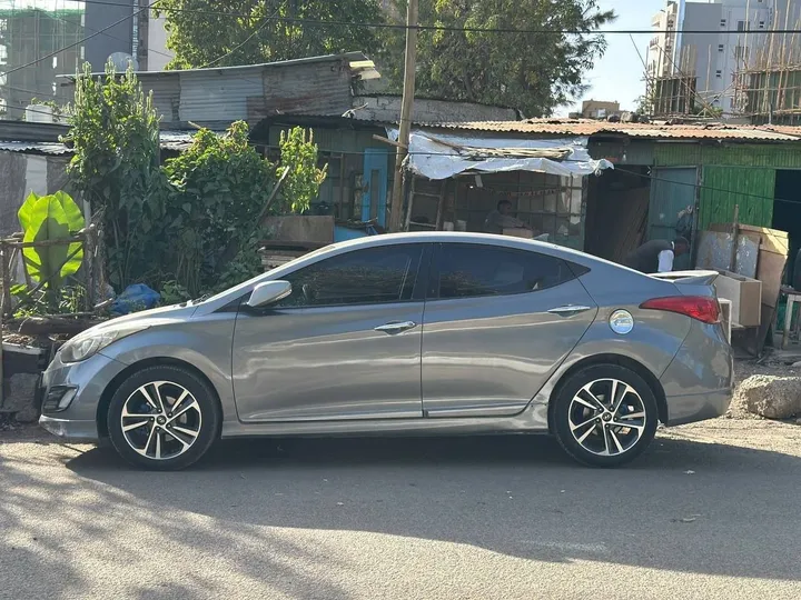 Hyundai Avante 2013 Automatic GDI – photo 3