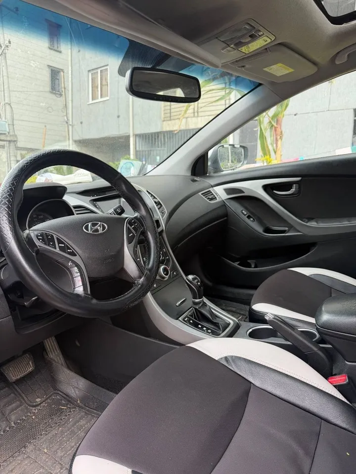 Hyundai Elantra 2015 Automatic – photo 3