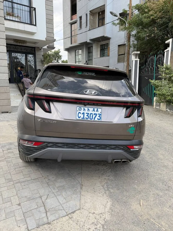 Hyundai Tucson 2022 SUV – photo 8