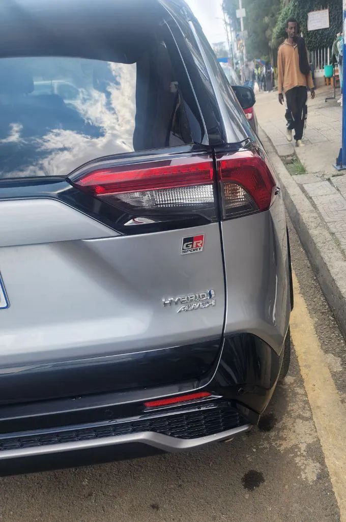 Toyota Rav4 Hybrid 2024 – photo 3