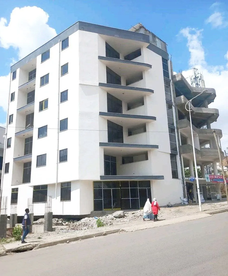 250 sqm B+G+5+T Apartment Ayat – photo 4