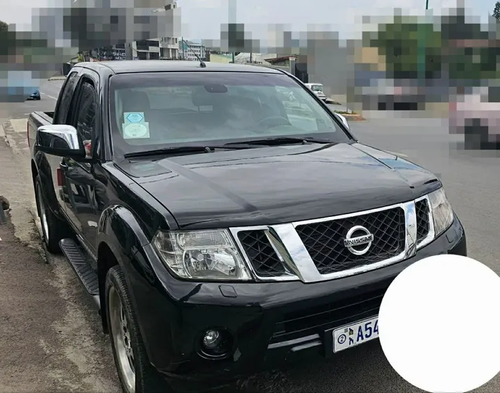Nissan Navara 2012 Manual Diesel – photo 3