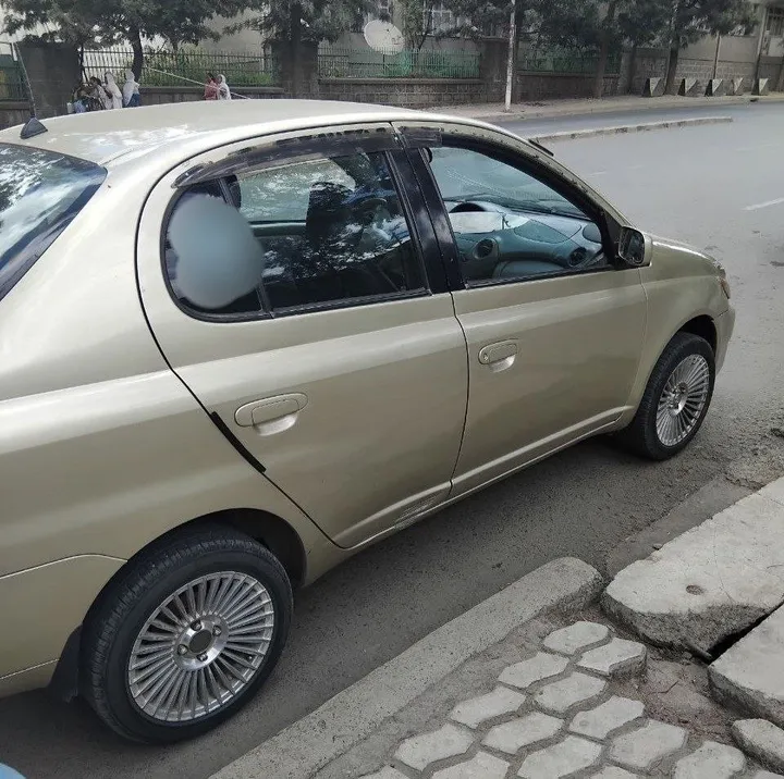 Toyota Platz 2001 Automatic – photo 4