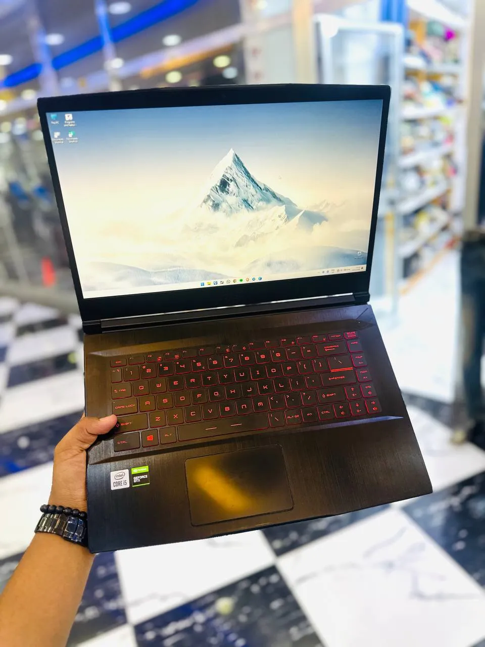 MSI Gaming Laptop i5 16GB – photo 4