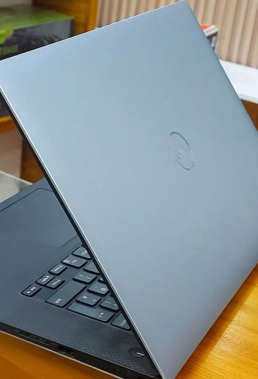 Dell Precision Core i7 16GB 512GB – photo 3