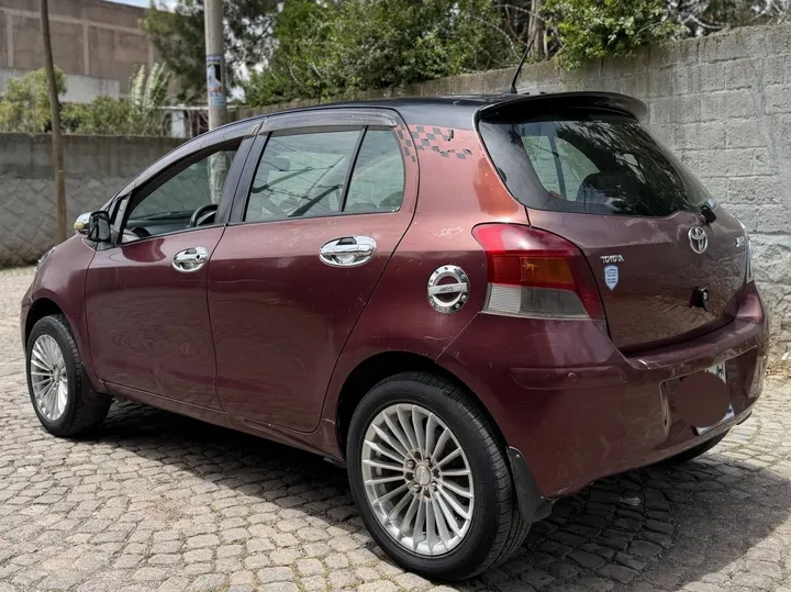 Toyota Yaris 2010 Automatic – photo 6