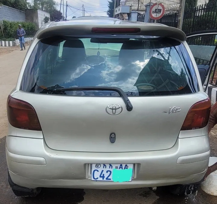 Toyota Vitz 2002 Automatic – photo 4