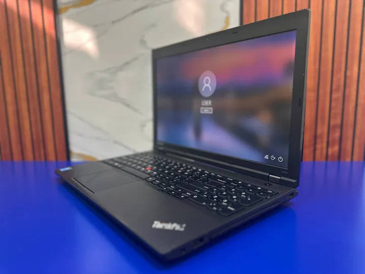 Lenovo ThinkPad i5 8GB 1TB Laptop – photo 3
