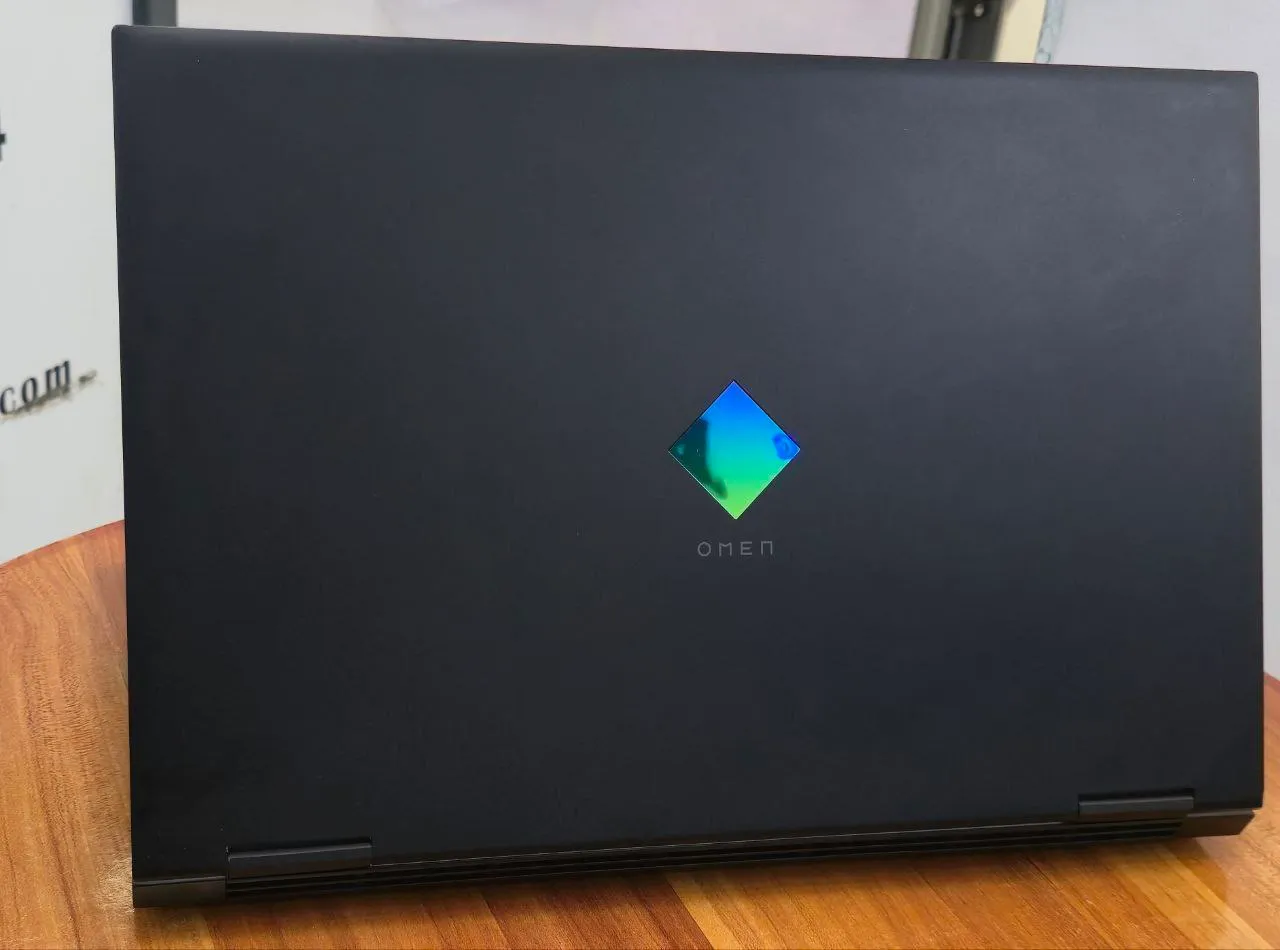 HP Omen 15 i7 RTX 2070 Laptop – photo 3
