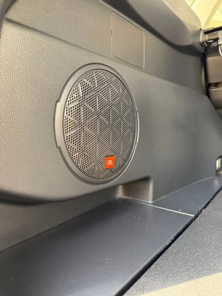 Toyota RAV4 Hybrid 2023 Europe – photo 5