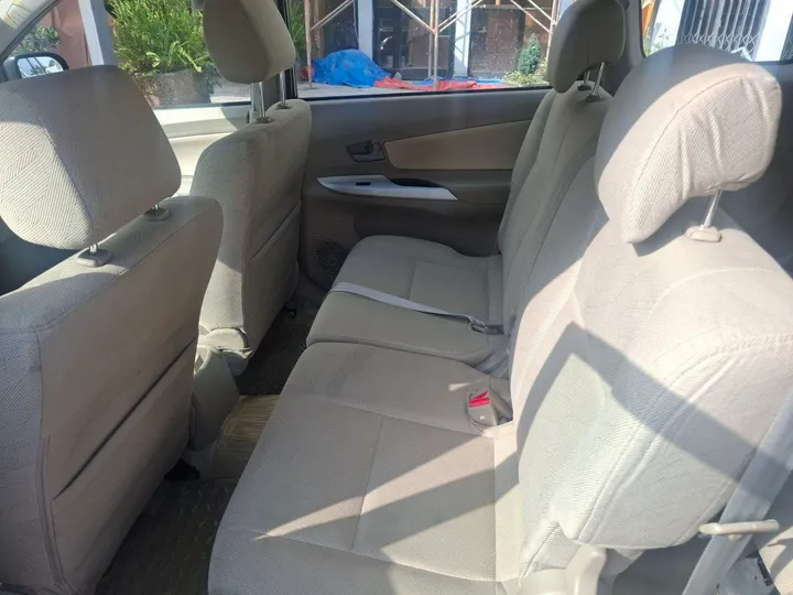 Toyota Avanza 2013 Automatic – photo 4