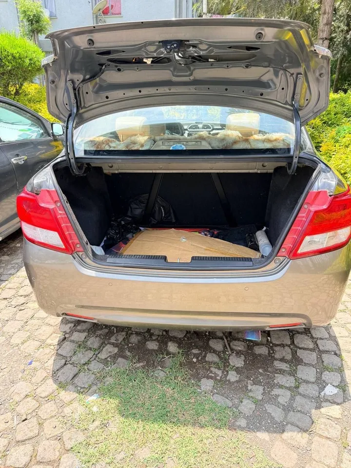 Suzuki Dzire 2021 Automatic – photo 5