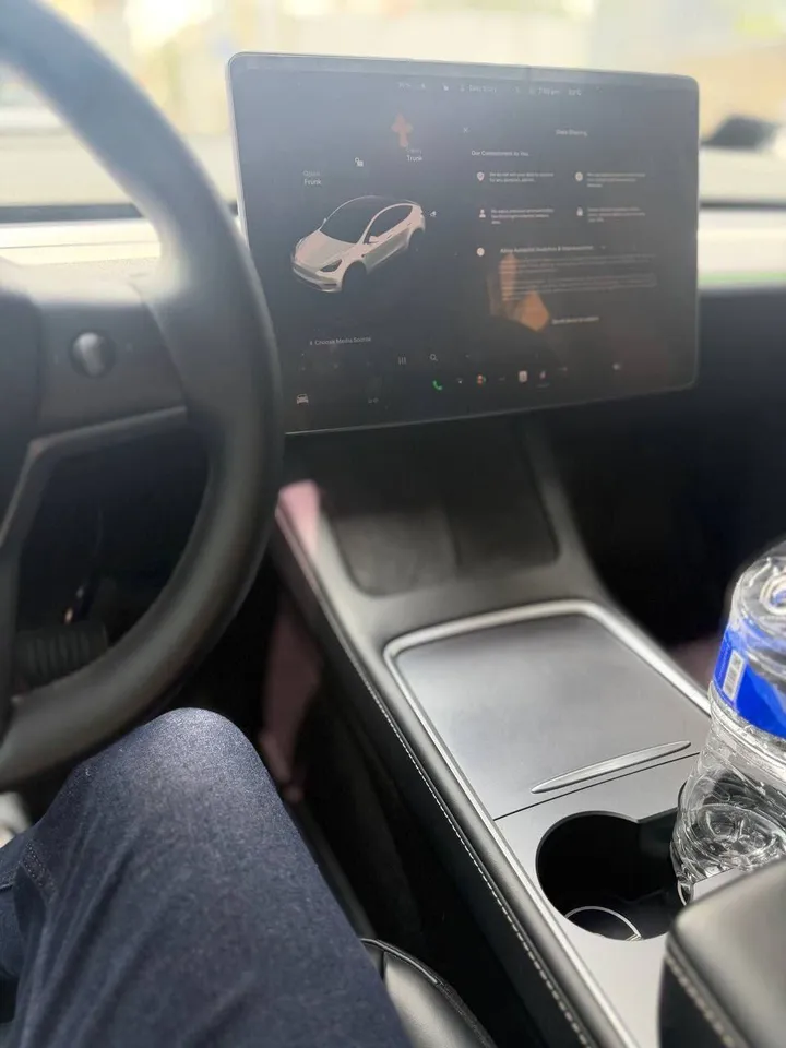 Tesla Model Y 2023 – photo 4