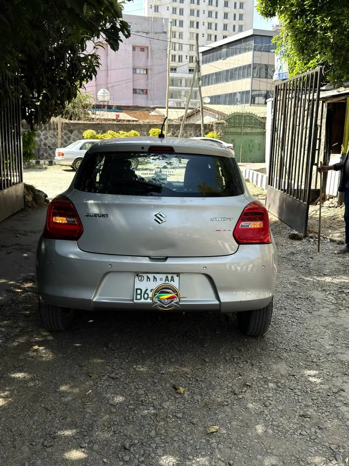 Suzuki Swift 2022 Full Option – photo 3