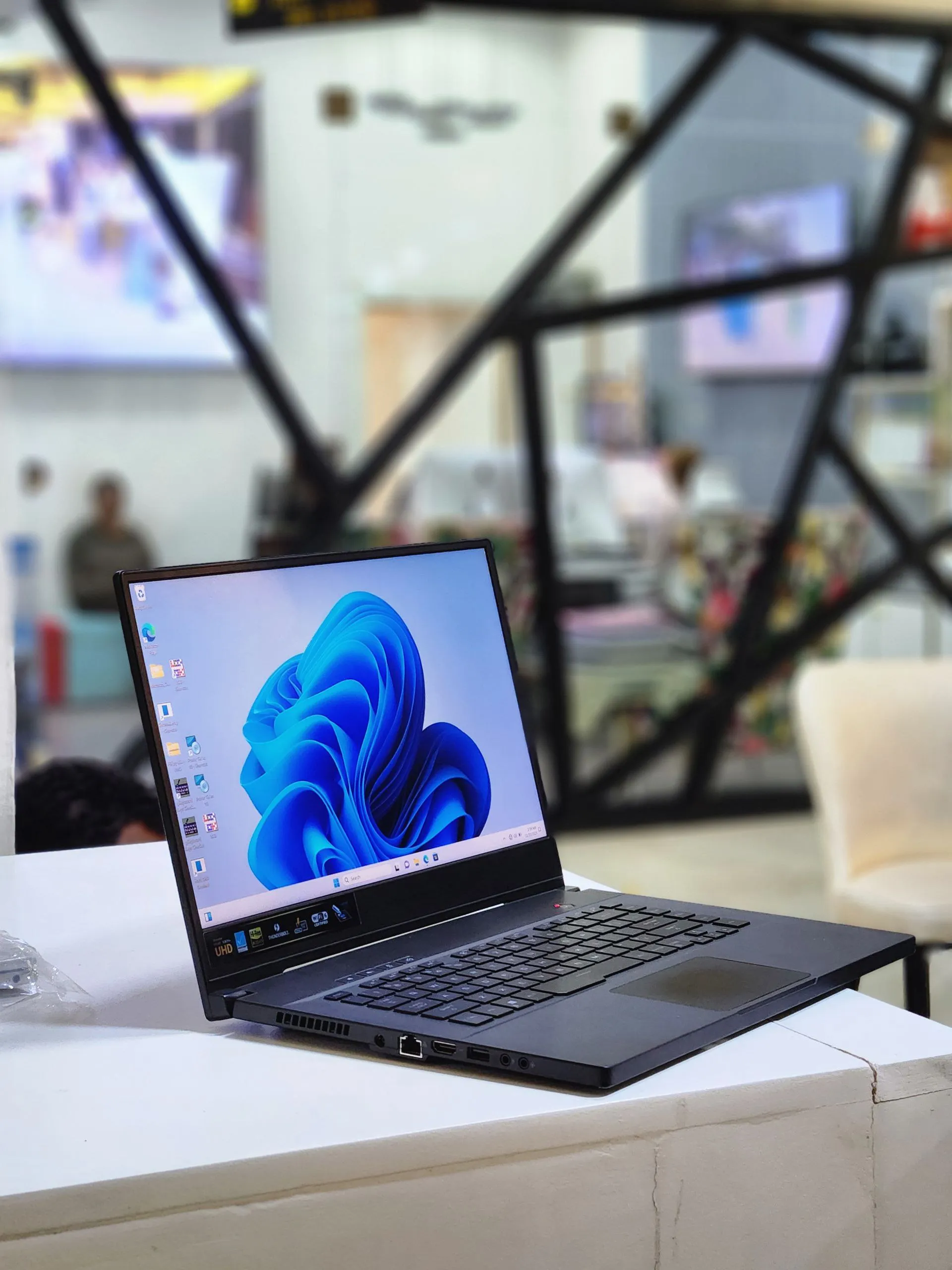 Asus ROG Zephyrus Gaming Laptop – photo 5