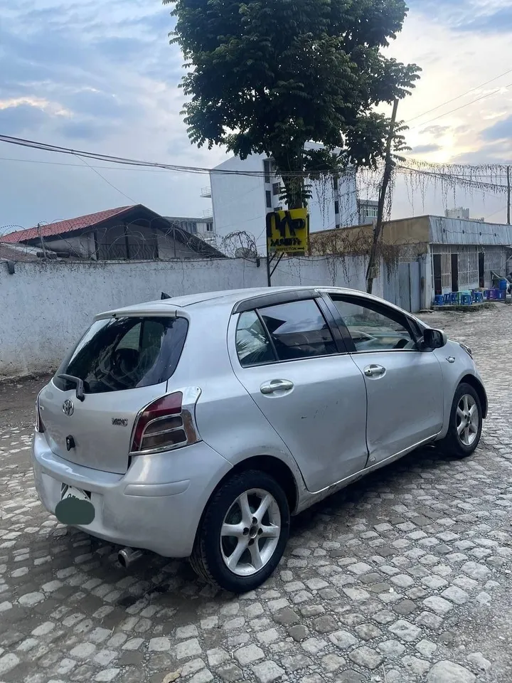 Toyota Yaris Compact 2007 Automatic – photo 5
