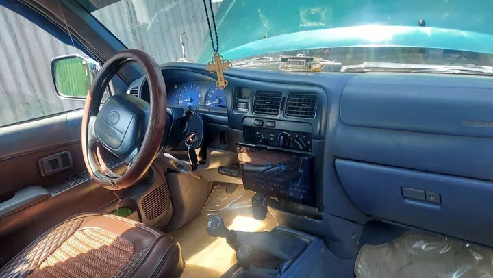Toyota Hilux 1999 2.4L 4WD – photo 4