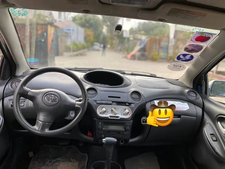 Toyota Vitz 2004 Automatic 1.0L – photo 4