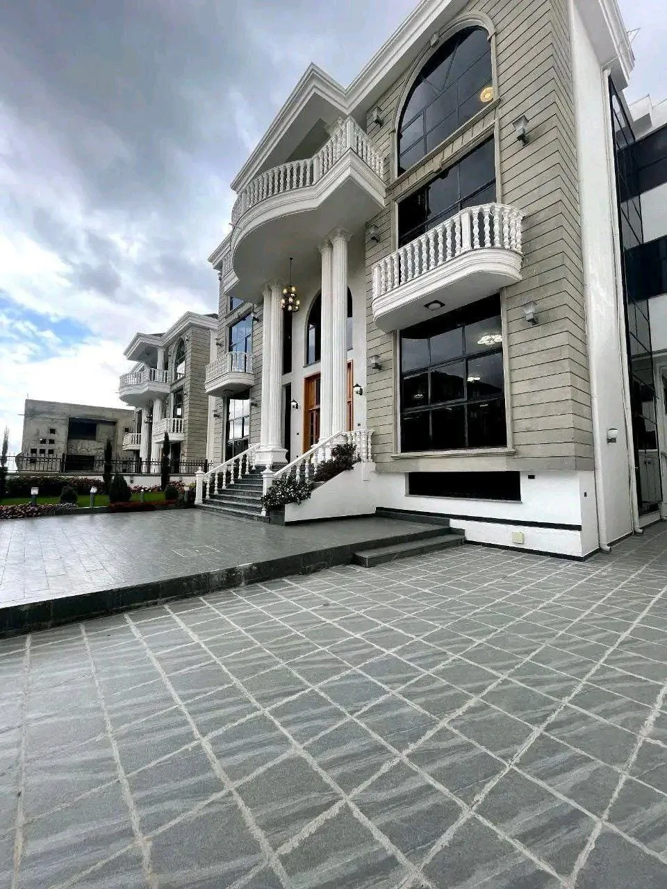 B+G+4 Luxury House in CMC – photo 3