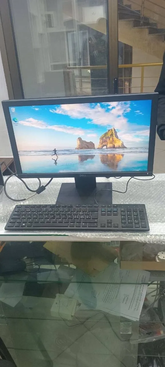 Brand New Dell 20 Inch Monitor – photo 4