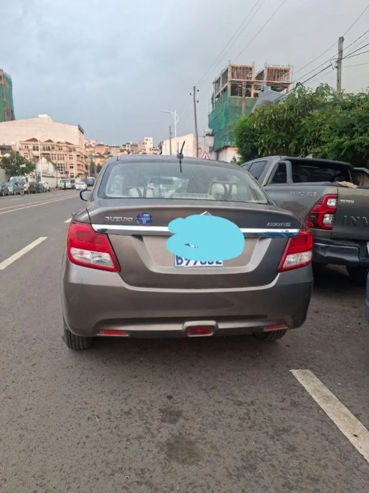 Suzuki Dzire 2021 Automatic – photo 3