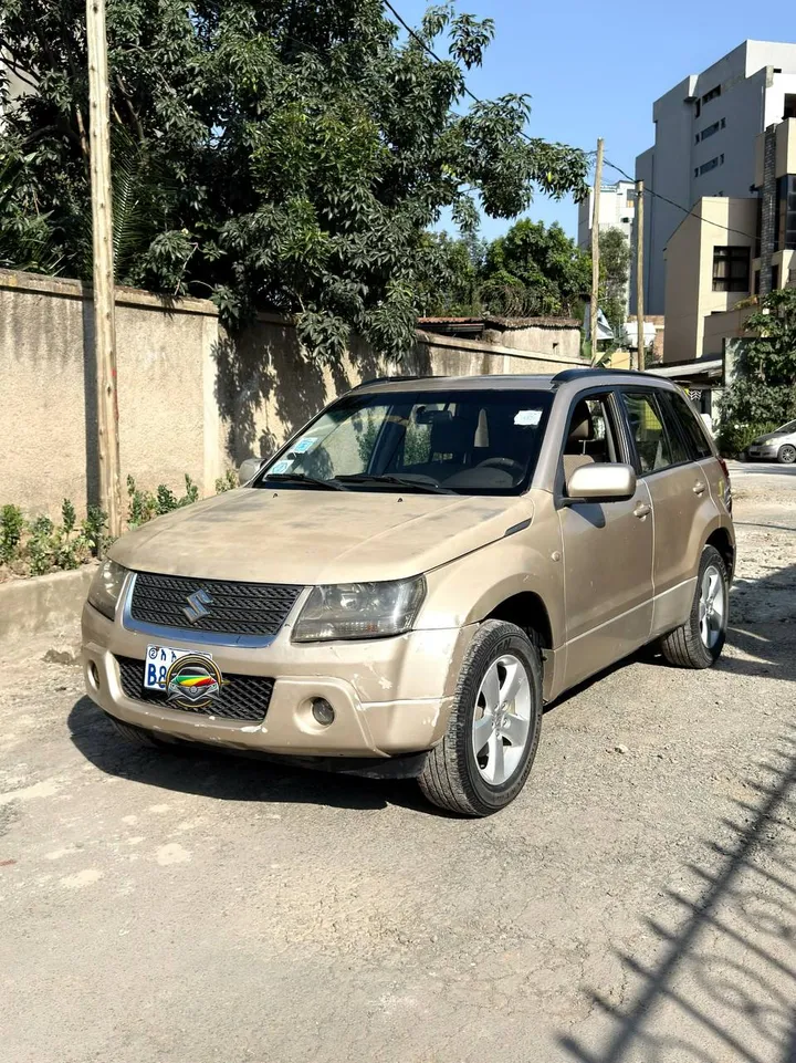 Suzuki Grand Vitara 2009 Automatic – photo 3