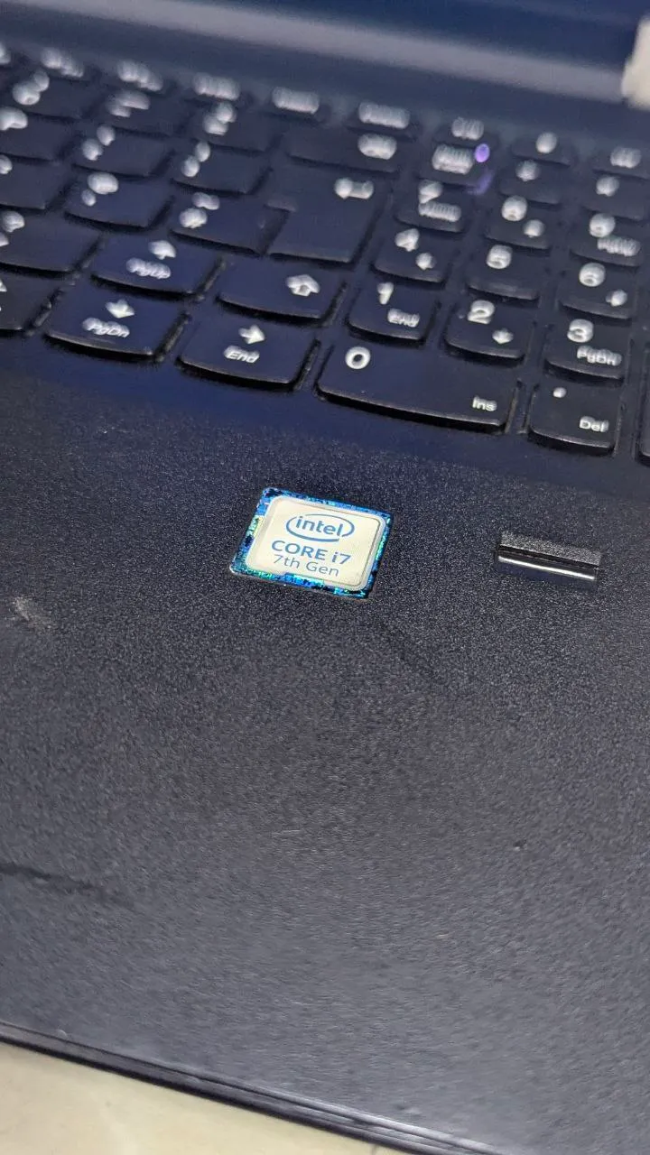 Lenovo Core i7 7th Gen Laptop – photo 4
