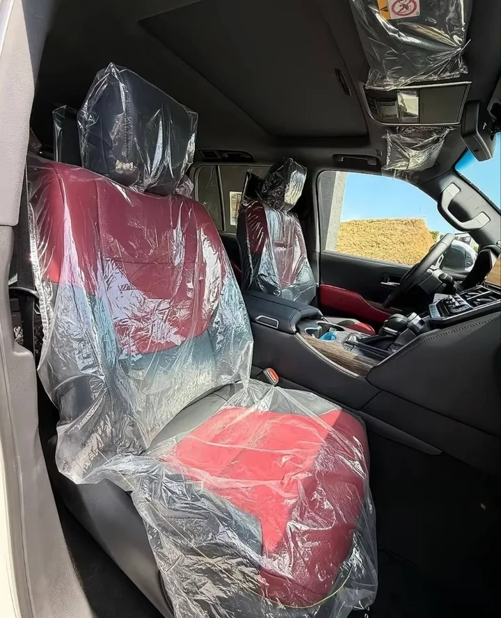 Toyota Landcruiser V6 VXR 2024 – photo 4