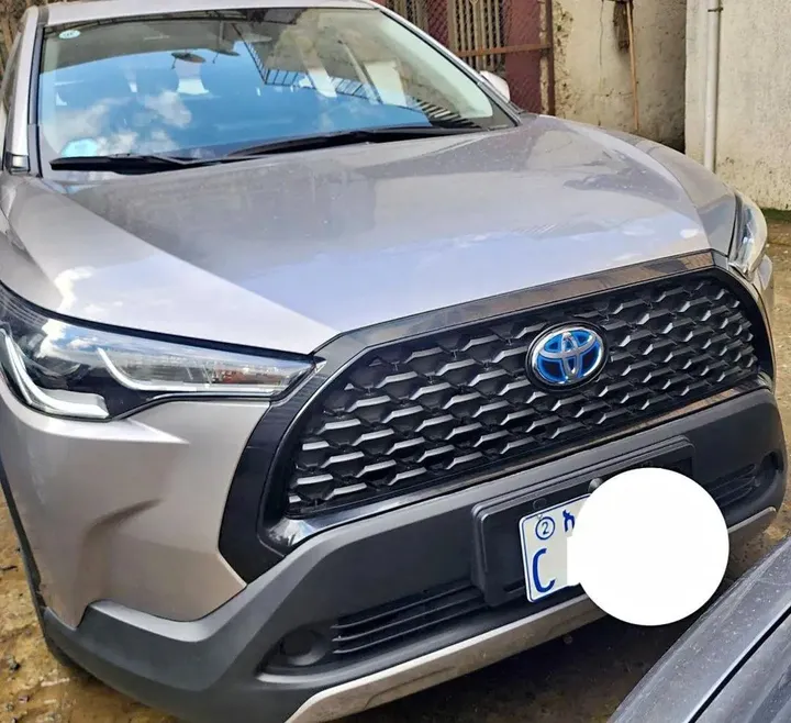 Toyota Corolla Cross Hybrid 2024 – photo 3
