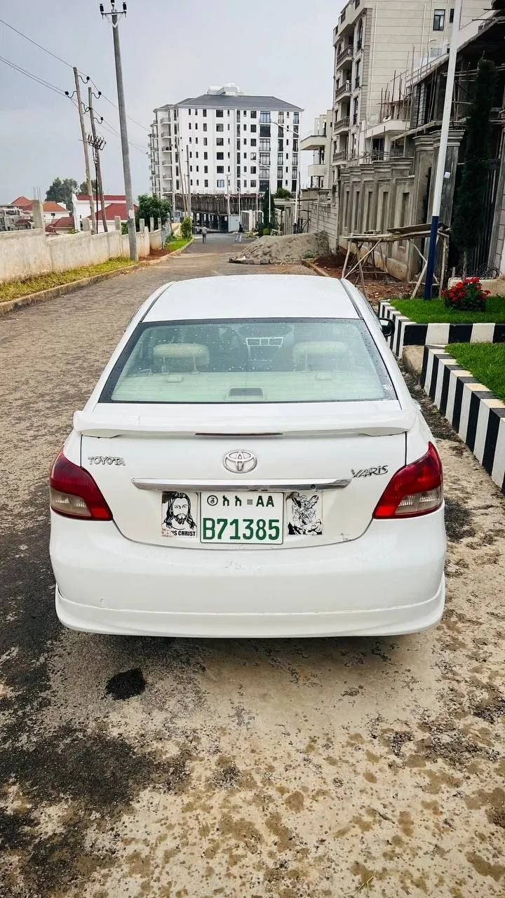 Toyota Yaris Belta 2008 – photo 4
