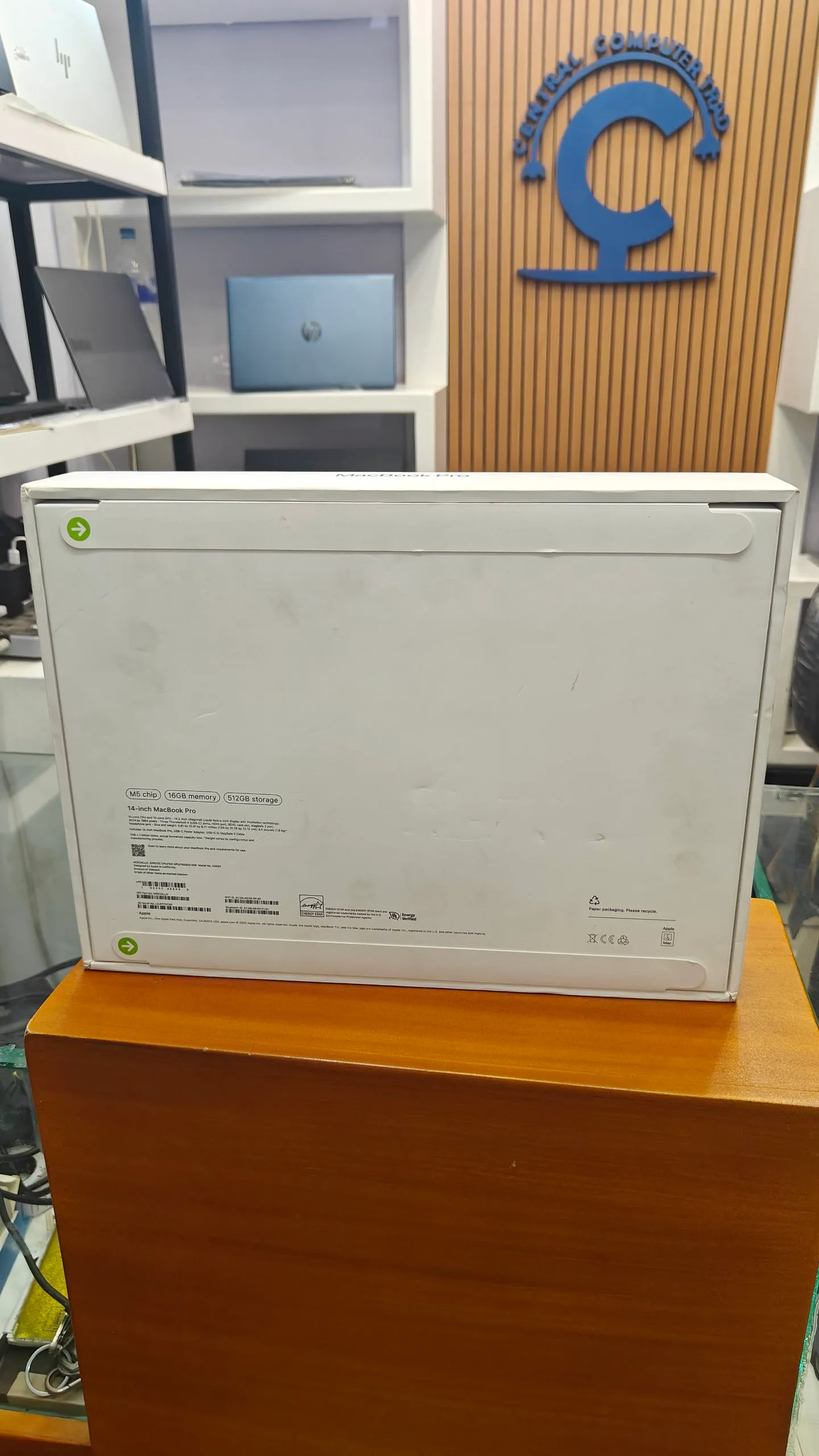 Apple MacBook Pro 14 M5 16GB 512GB – photo 4