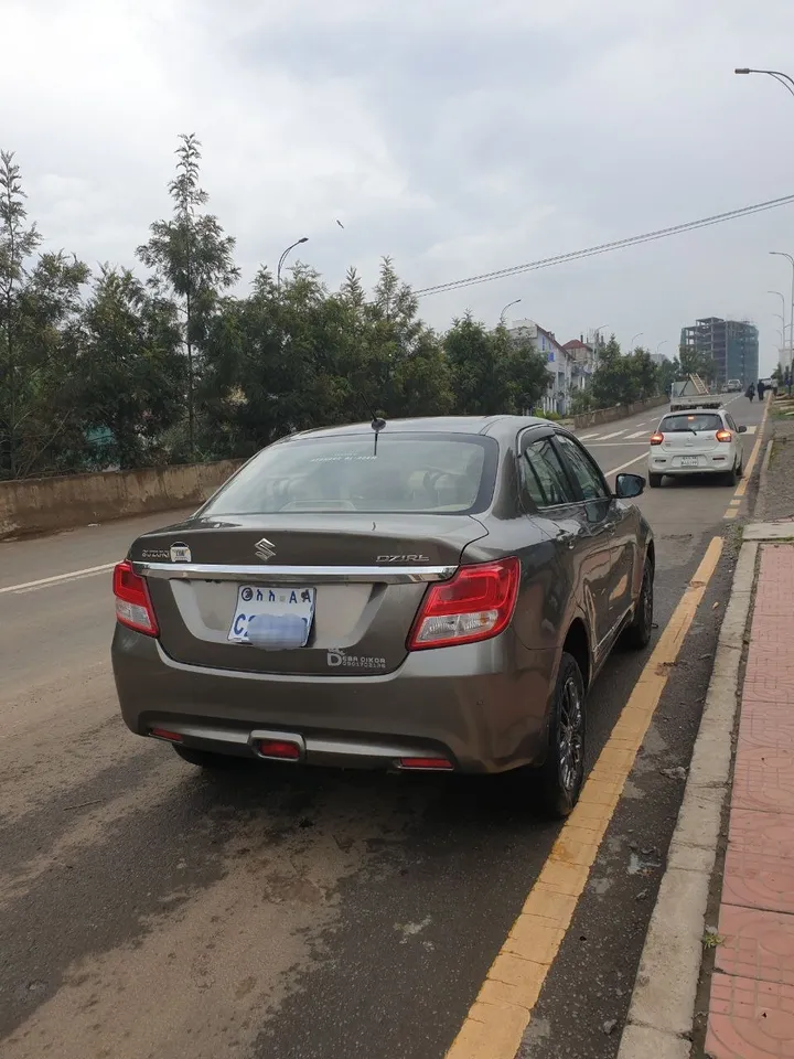 Suzuki Dzire 2022 Automatic – photo 5