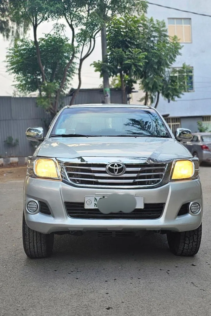 Toyota D4D Double Pickup 2013 – photo 3