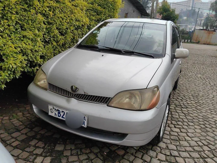 Toyota Platz 2001 Automatic Full Option – photo 3