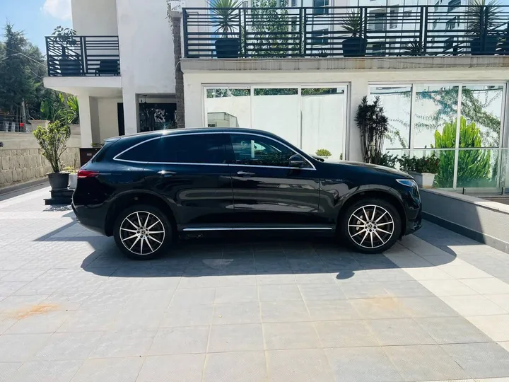Mercedes-Benz EQC 400 AMG 2022 – photo 5