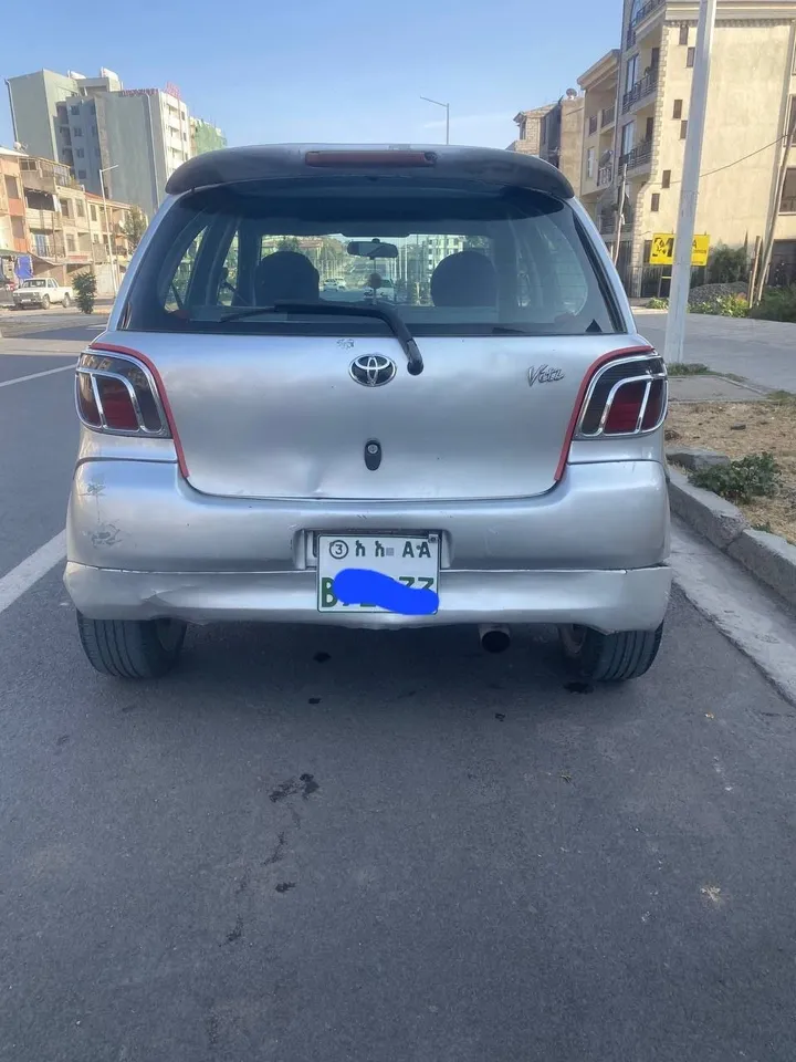 Toyota Vitz Yaris Manual 2001 – photo 4