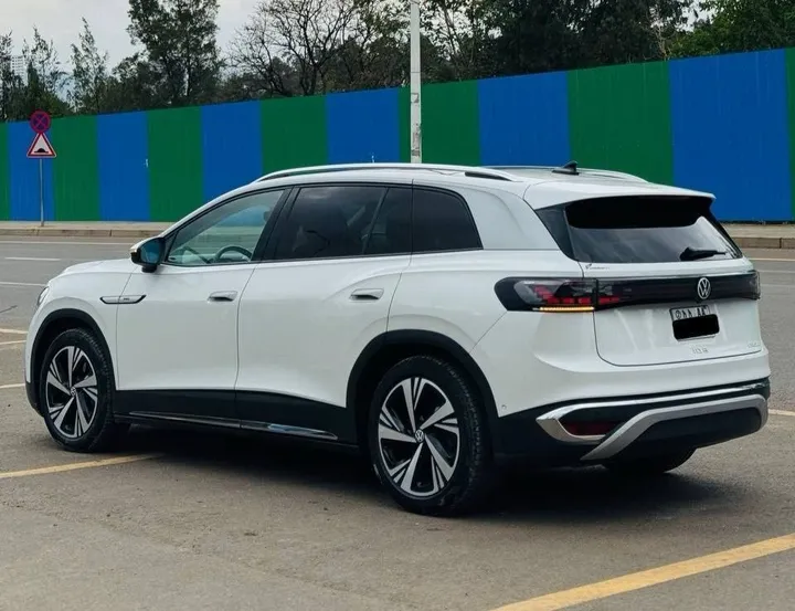 Volkswagen ID.6 Crozz Electric SUV – photo 5