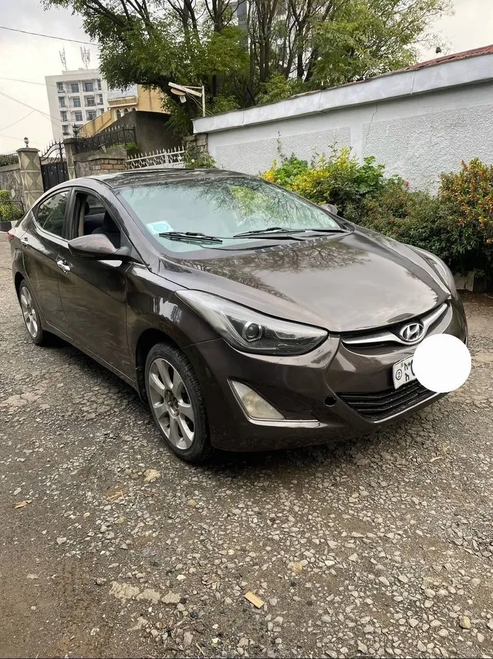 Hyundai Elantra 2016 1.6 Automatic – photo 5